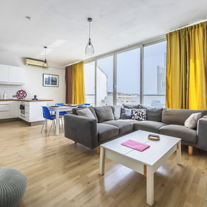 Hotel Modern Sunlit 2Br Penthouse Big Terrace cazare Imsida