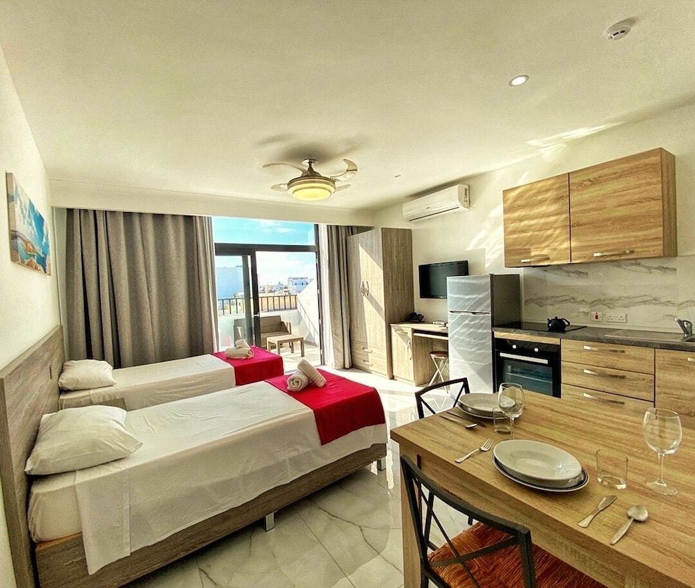Hotel For Rest Aparthotel