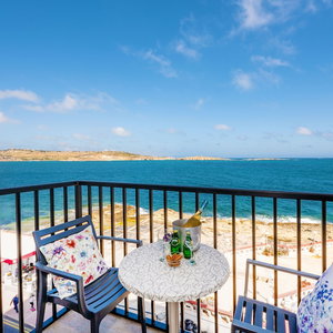 Hotel Islet Seafront Family Apartment cazare Bugibba