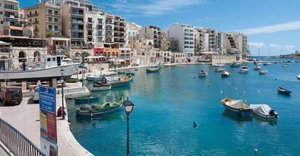 Hotel Bookarest Hostel Malta cazare San Giljan