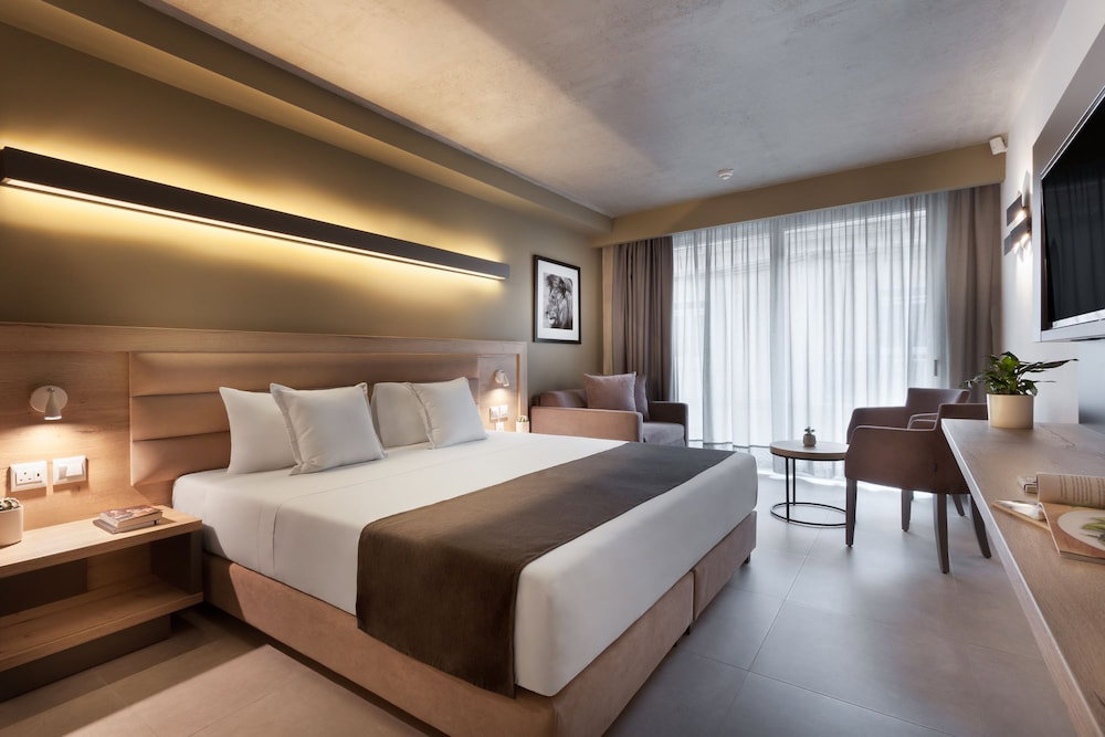 Hotel Azur Hotel By St Hotels