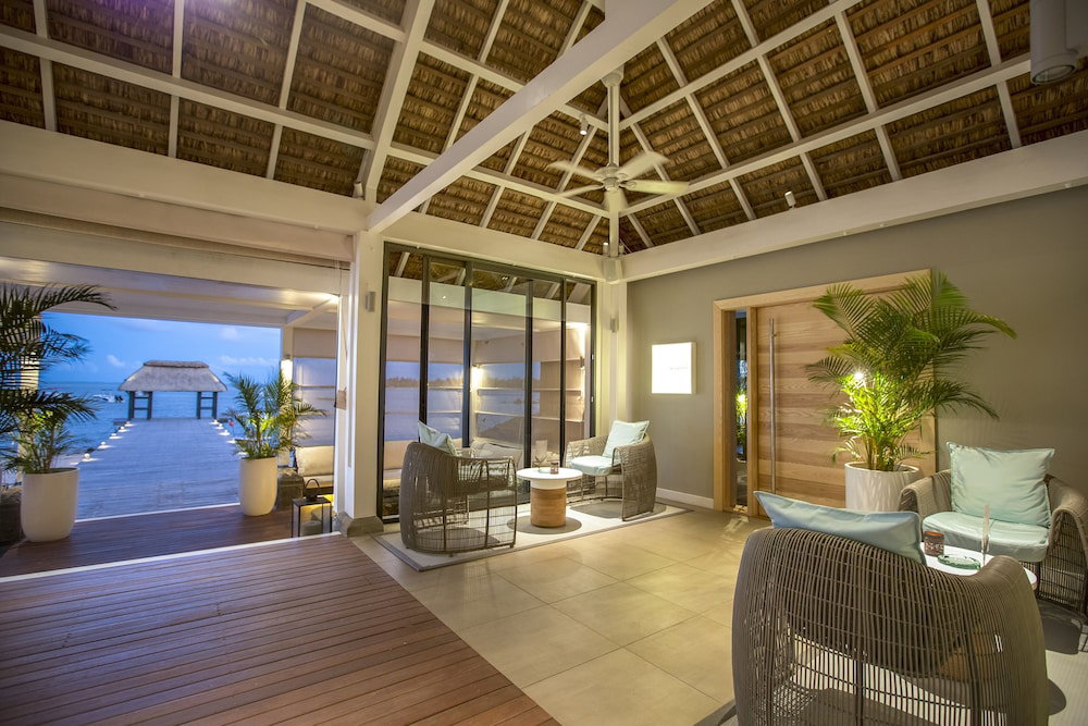 The Bay Club At Anahita