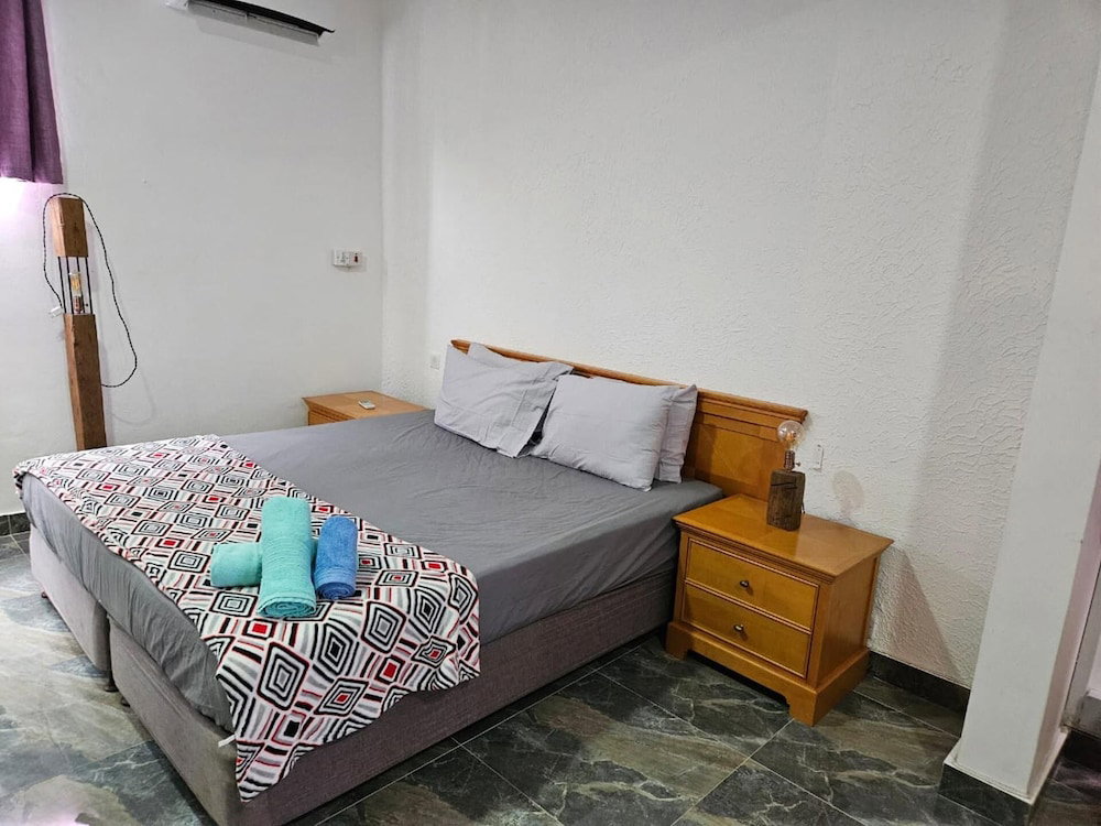 Spacious Private Villa With Roof Top Bar