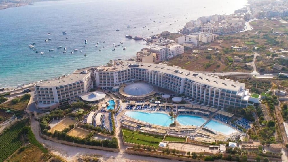 Hotel Db Seabank Resort And Spa