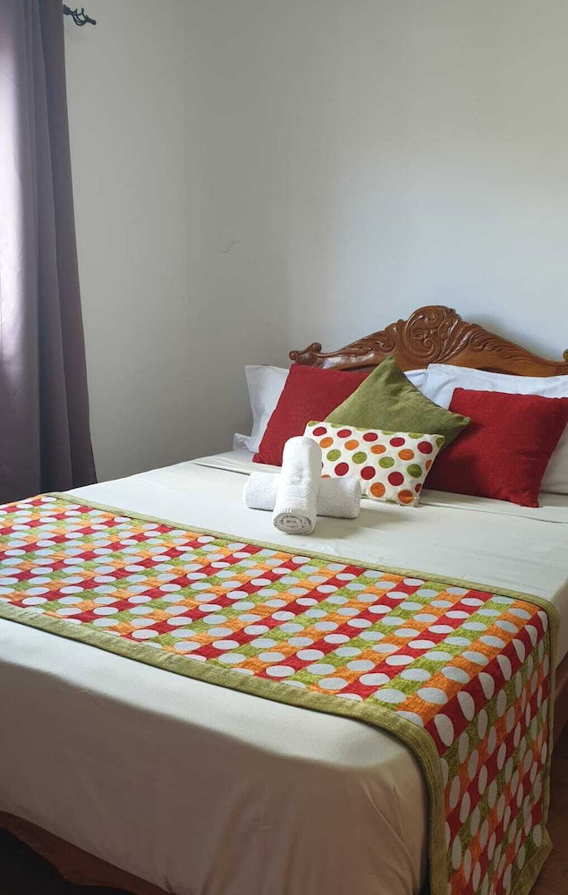 Hotel Sunset Boulevard Beachfront Apartment
