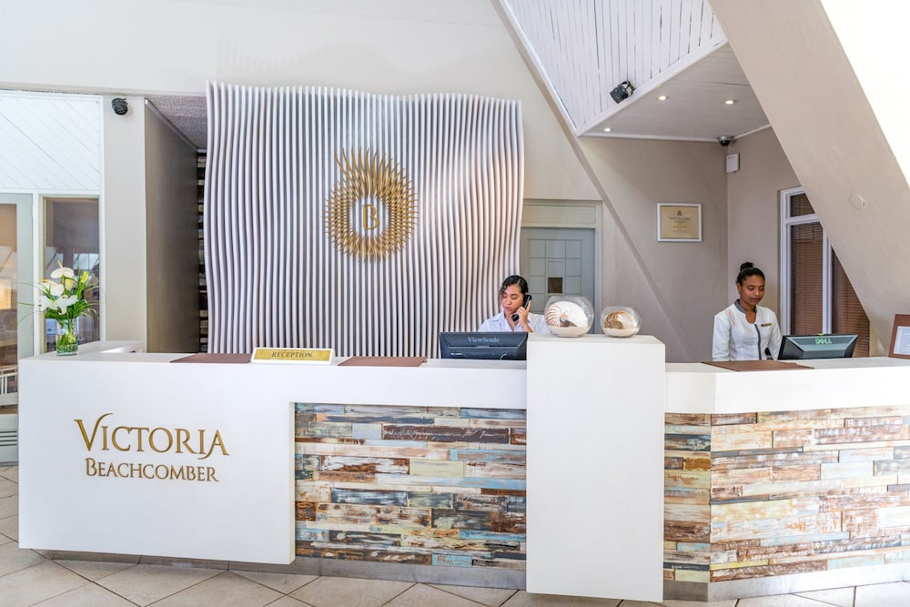 Victoria Beachcomber Resort & Spa