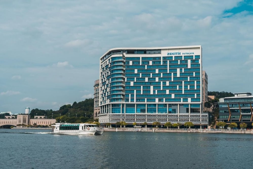 Hotel Zenith Hotel Putrajaya