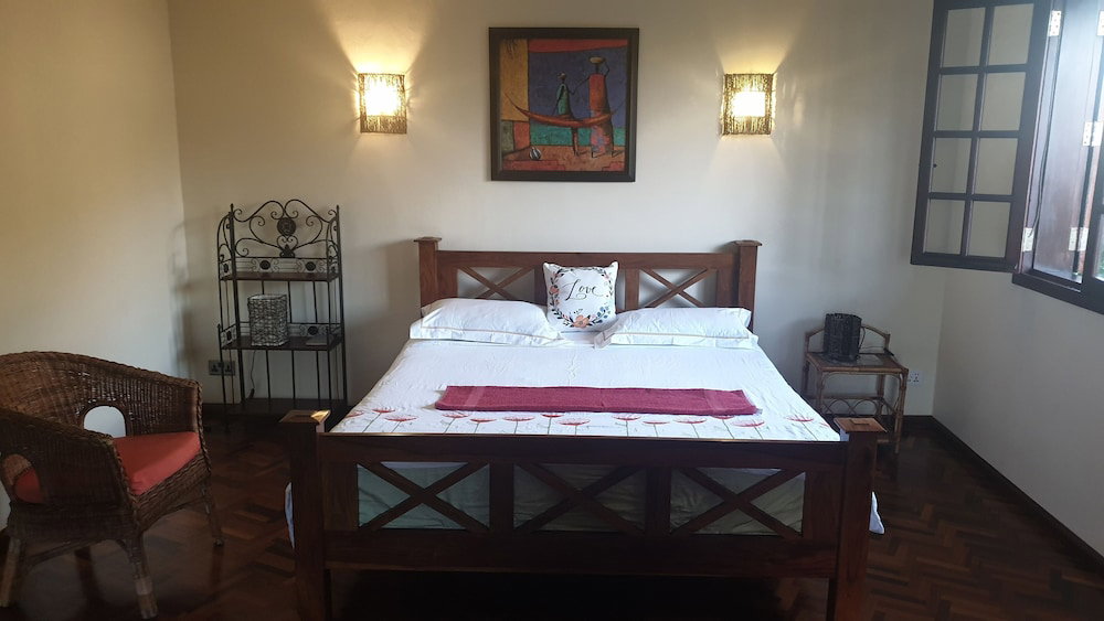 Hotel Private Villa With Pool Near Beach And Amenities