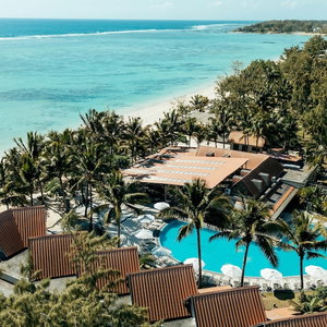 Sejur Crystals Beach Resort Belle Mare, A Member Of Radisson Individuals vacanta Quatre Cocos