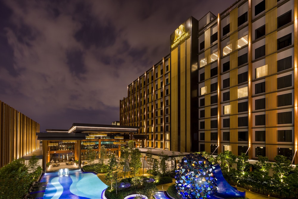 Hotel M Resort & Hotel