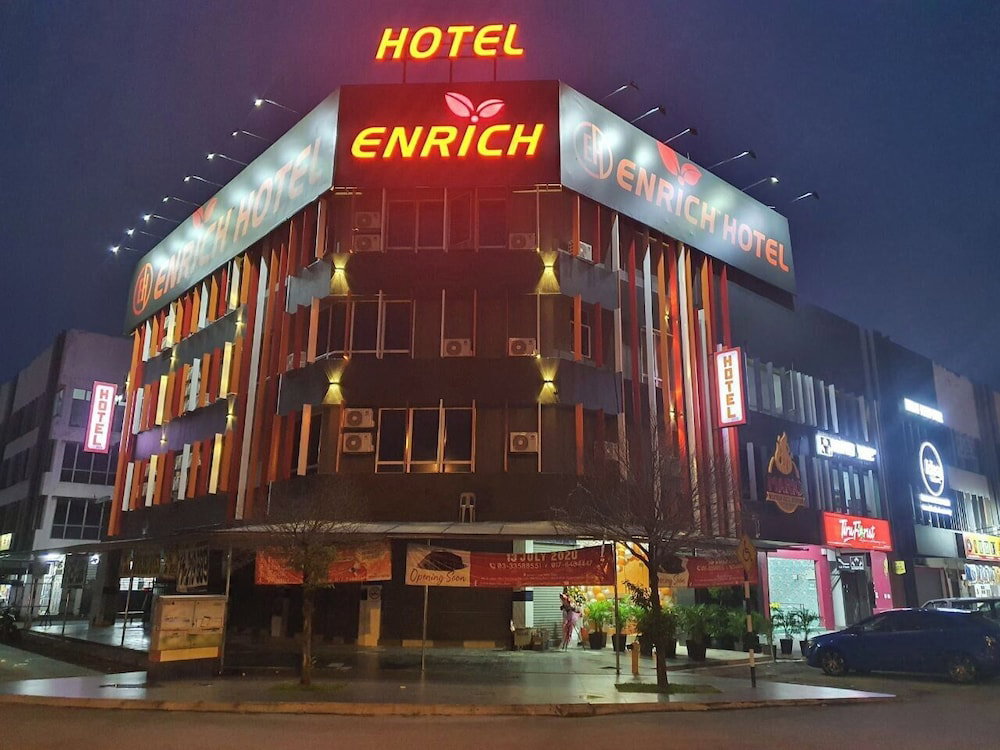 Hotel Enrich Hotel Setia Alam By Ubook