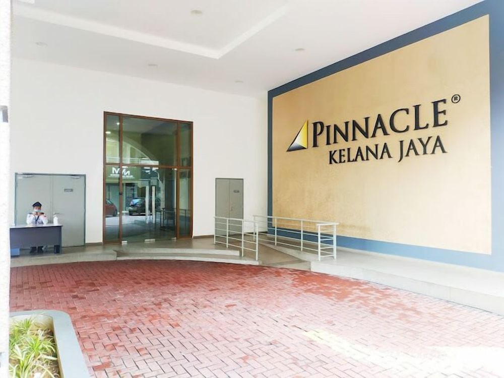 Hotel Pinnacle Kelana Jaya By Airhost