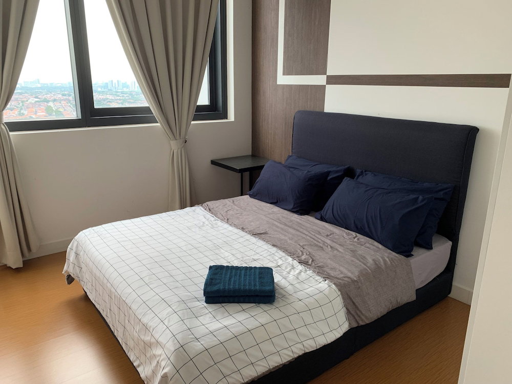 Hotel The Hub Ss2 By Lmt