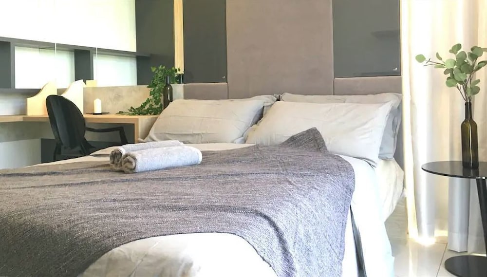 Hotel The Robertsons By Urban Suites