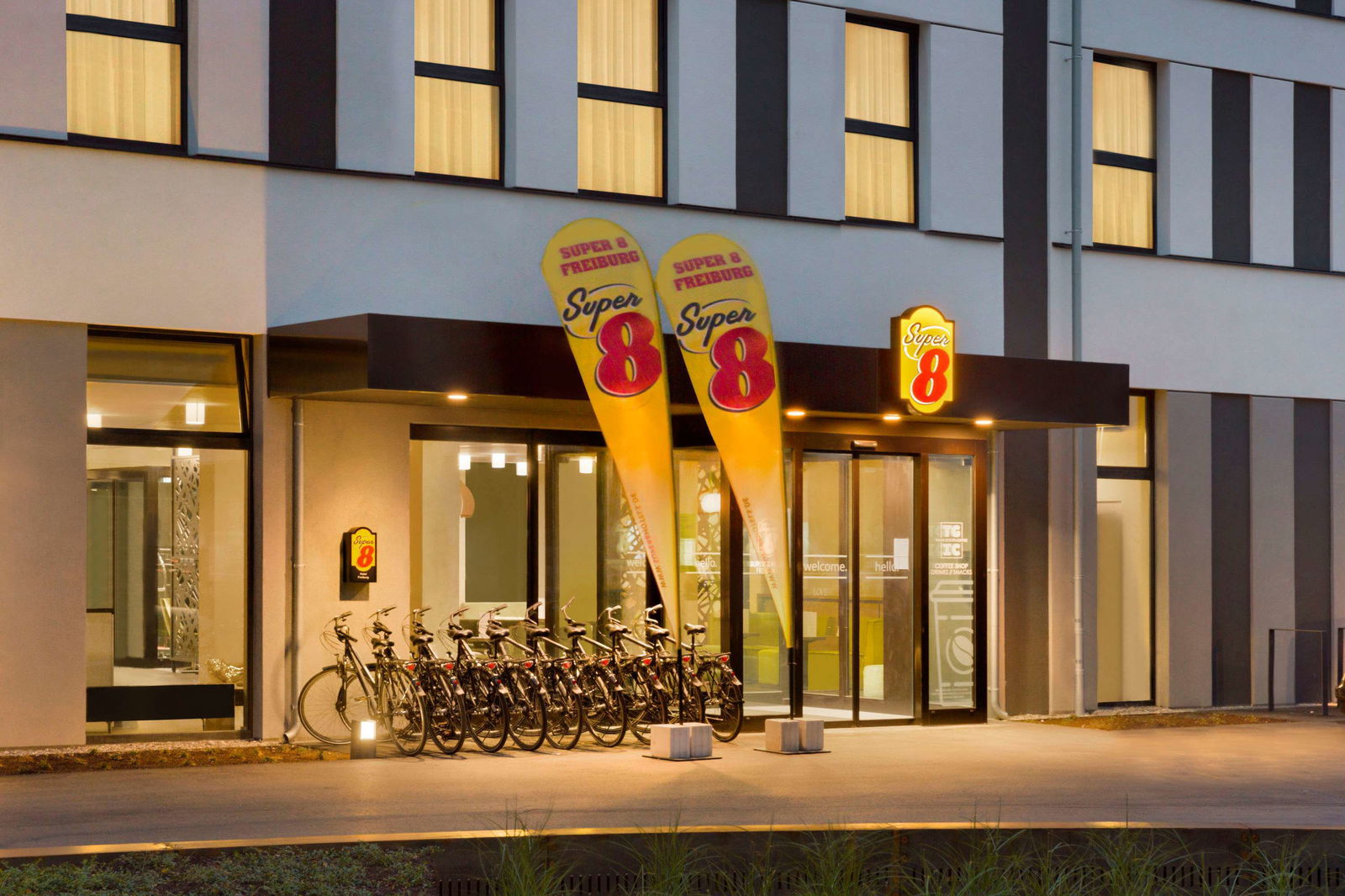 Hotel Super 8 By Wyndham Freiburg