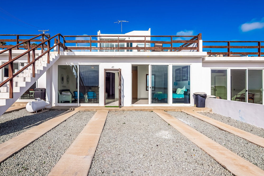 Hotel Dog-Friendly Beachfront Villa With Pool & Hot Tub Access Plus Rooftop Deck