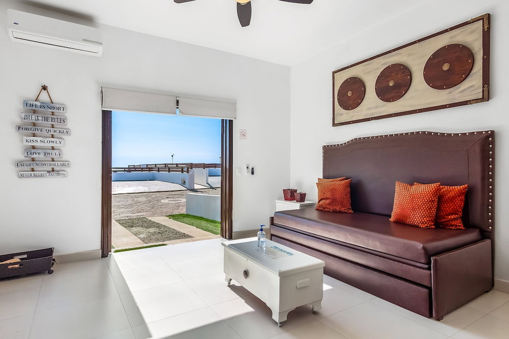 Hotel Dog-Friendly Suite With Beach Views, Outdoor Pool, Patio, Kitchenette, & Ac
