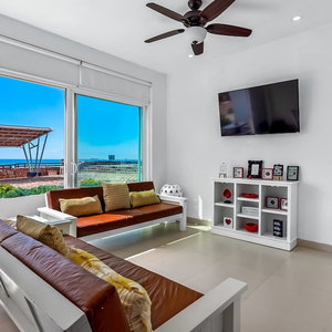 Hotel Bright Dog-Friendly Villa With Beach Views, Private Patio, Outdoor Pool, Kitchen cazare Rosarito