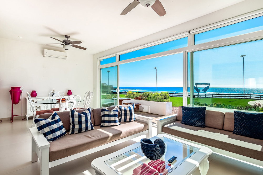 Hotel Cheerful Dog-Friendly Villa With Beach Views, Outdoor Pool, Private Patio, & Ac