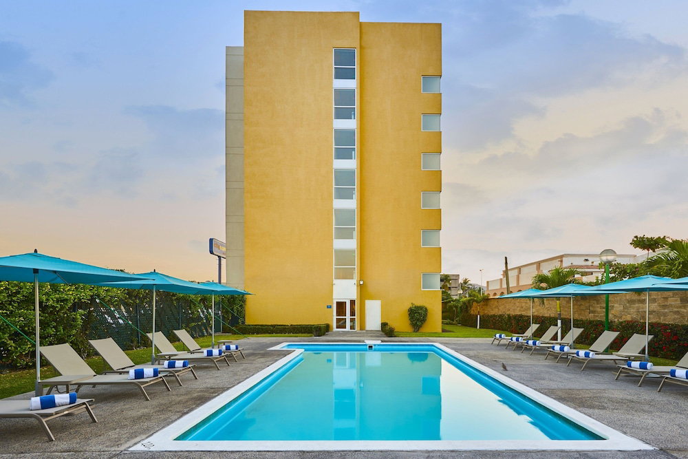 Hotel City Express By Marriott Manzanillo