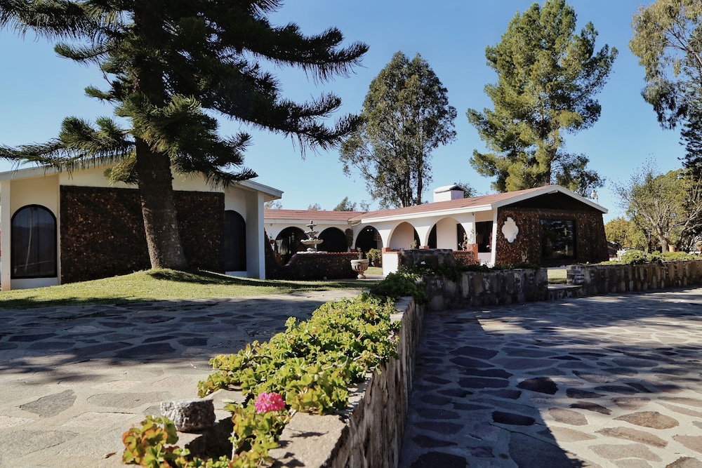 Hotel Rancho El Parral