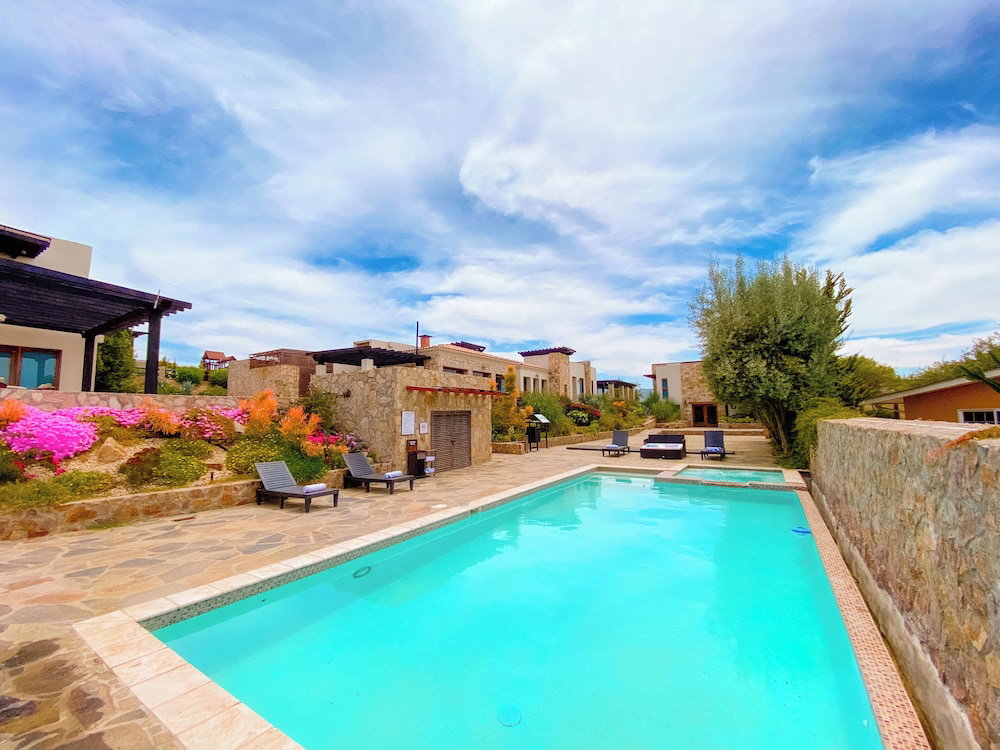 Hotel Maglen Resort