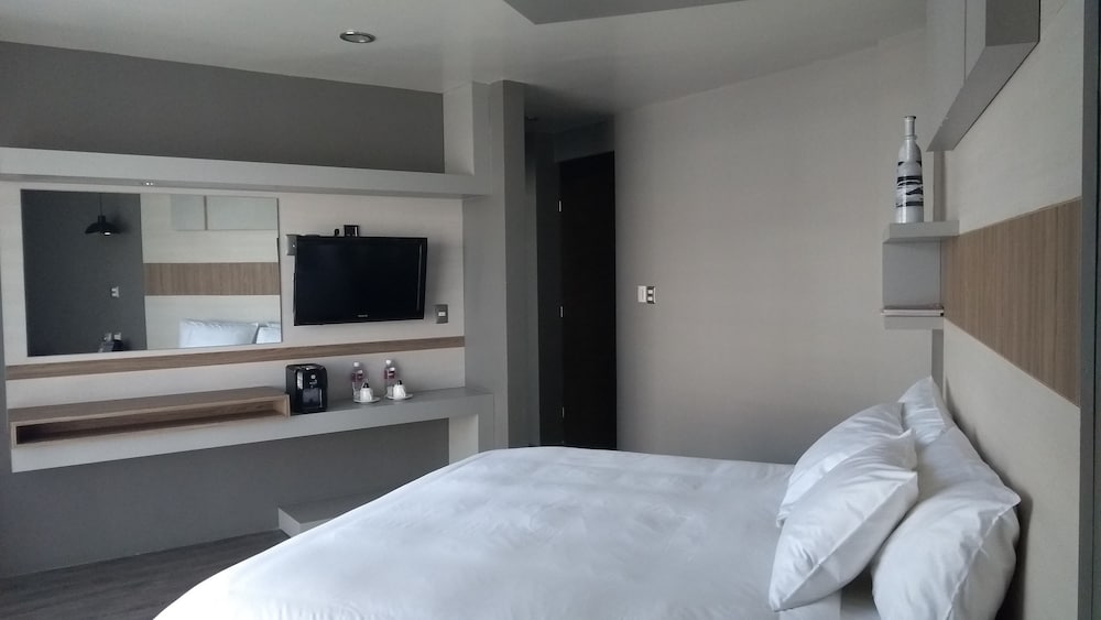 Hotel Esduma Hk Hotel Pachuca