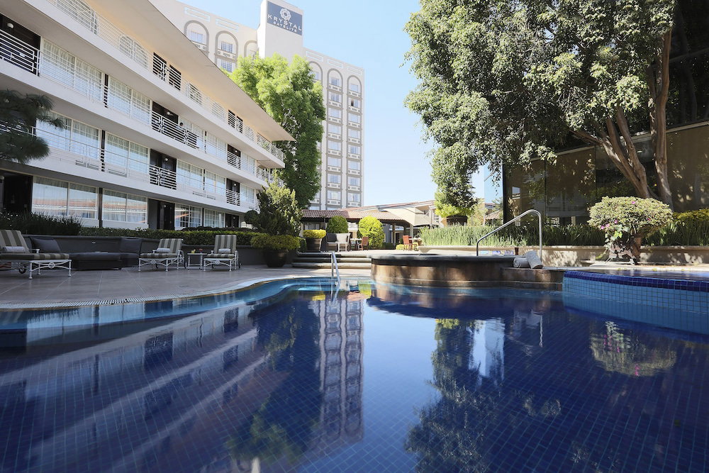 Hotel Krystal Satélite María Bárbara