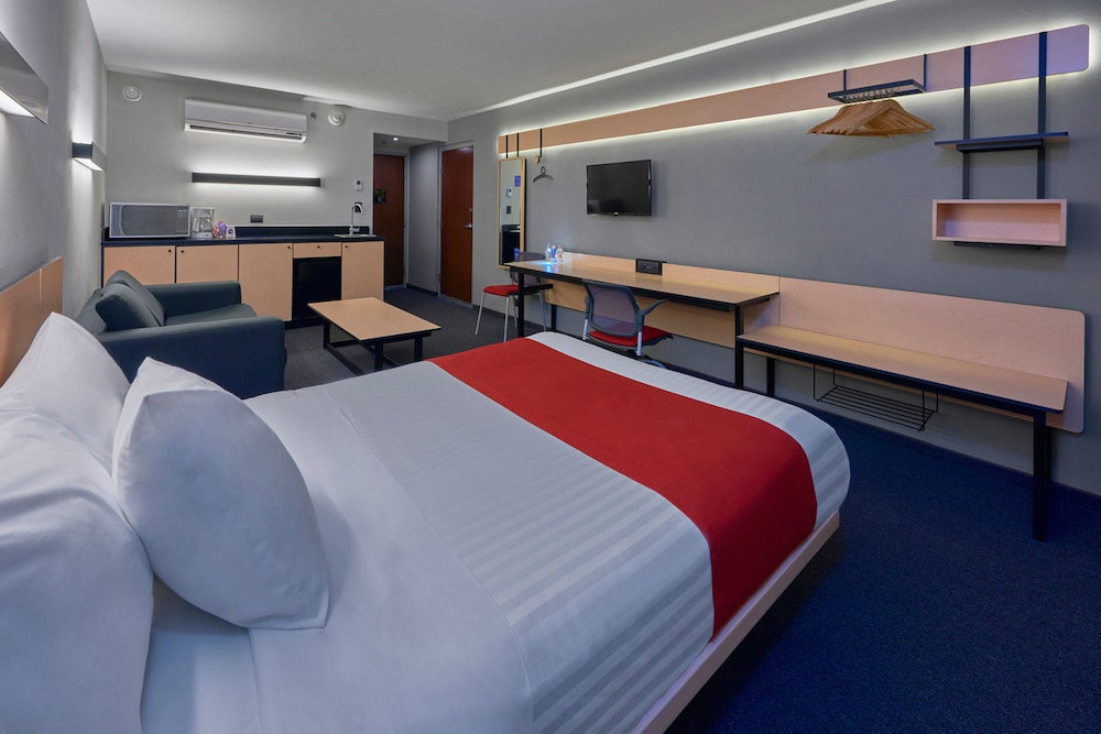 Hotel City Express By Marriott Irapuato Norte
