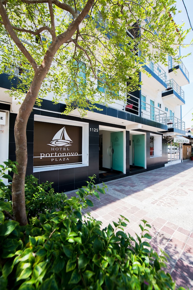Hotel Hotel Portonovo Plaza Malecón