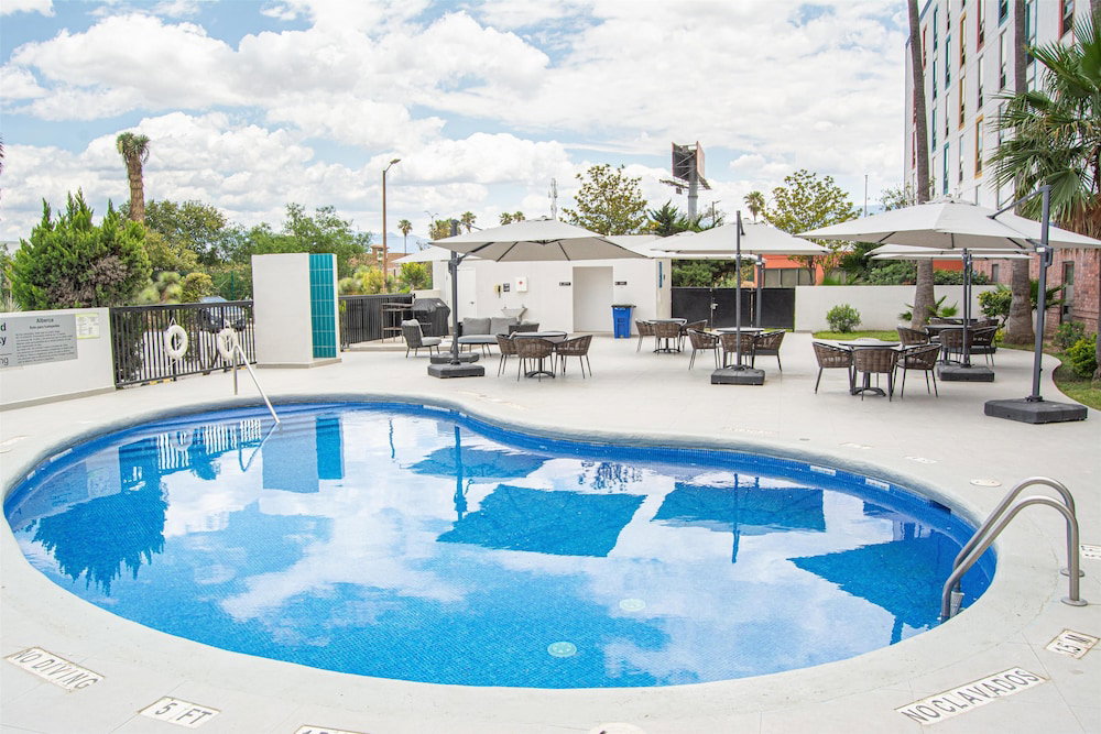 Hotel Hampton By Hilton Saltillo