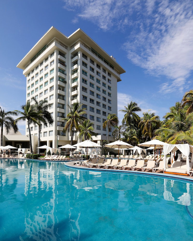 Hotel Emporio Ixtapa - With Optional All Inclusive