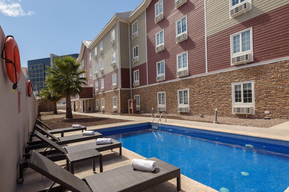 Hotel Extended Suites Saltillo Galerías