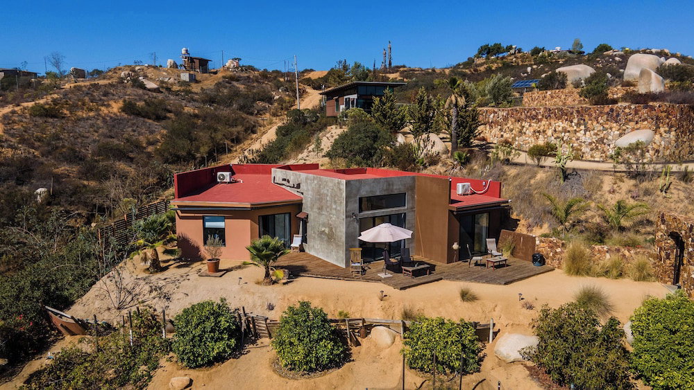 Hotel Rancho Cien Piedras