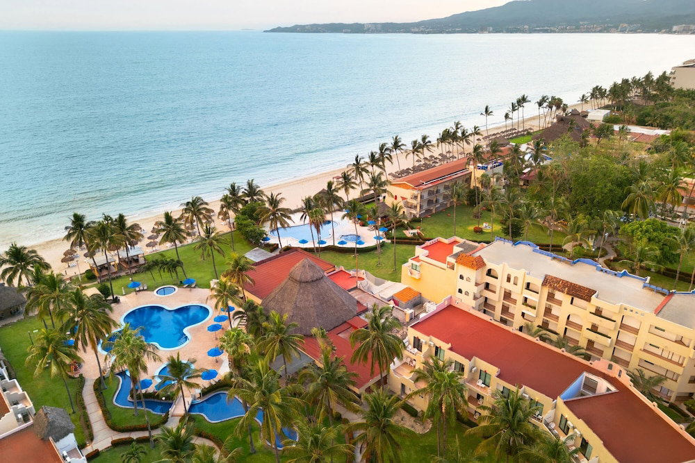 Hotel Grand Decameron Complex Bucerias, A Trademark Resort