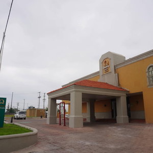 Hotel Quality Inn Piedras Negras cazare Piedras Negras