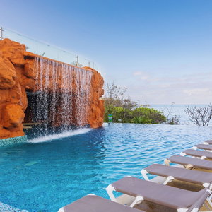 Hotel Hotel Azul Ixtapa Grand Resort Spa And Convention Center - All Inclusive cazare Ixtapan de la Concepcion