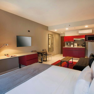 Hotel City Express Plus By Marriott Cabo San Lucas cazare Colonia del Sol