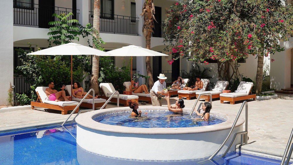 Hotel Tropicana Los Cabos, Tapestry Collection By Hilton