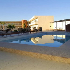 Hotel American Inn Hotel & Suites Delicias cazare Las Delicias