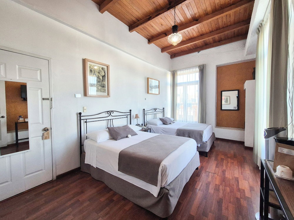 Hotel Pórtico Hotel & Galería