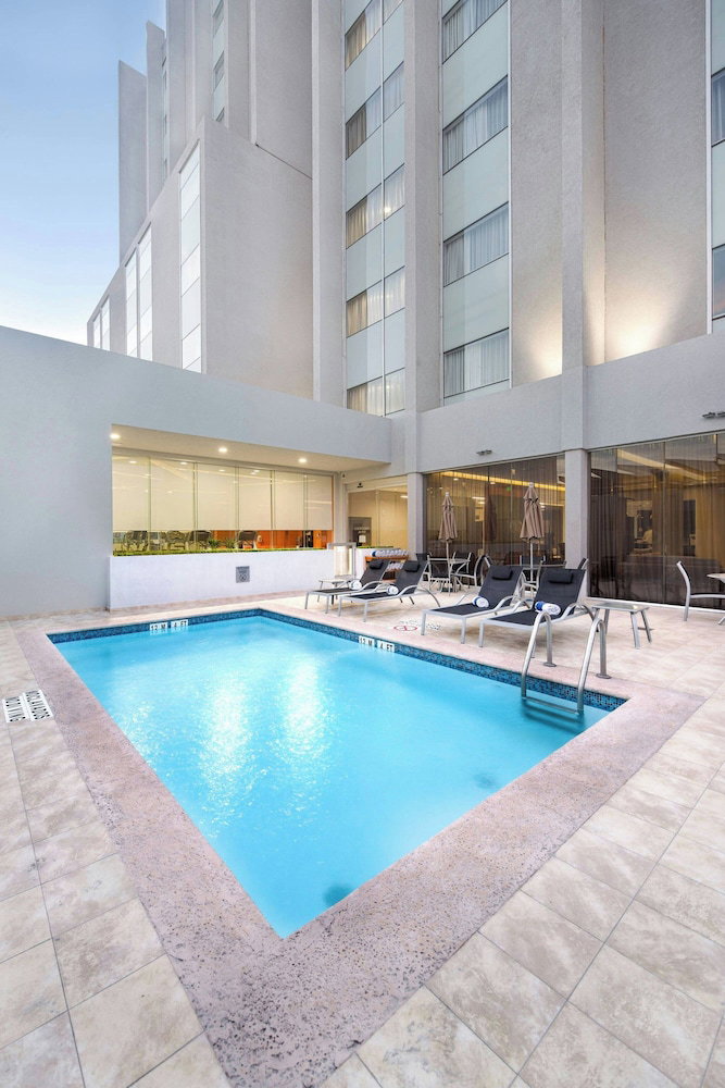 Hotel Courtyard By Marriott Saltillo