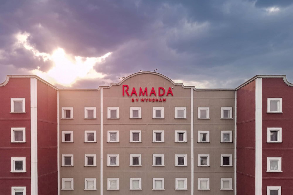 Hotel Ramada By Wyndham Cdmx Perinorte
