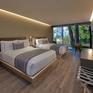 Hotel City Express Plus By Marriott Guadalajara Providencia cazare Providencia