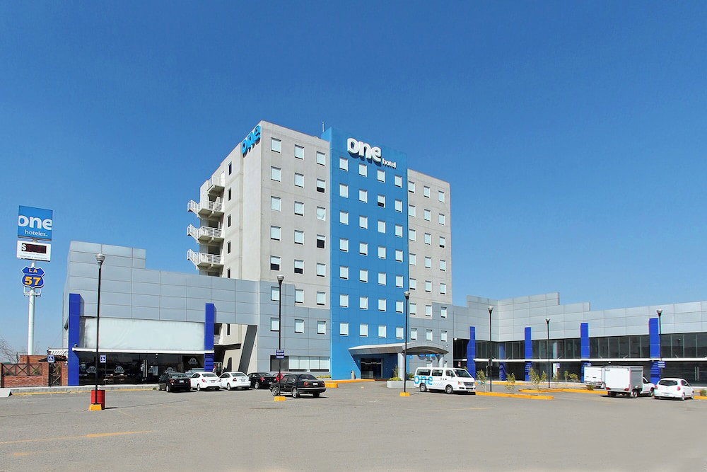 Hotel One Querétaro Aeropuerto Hotel