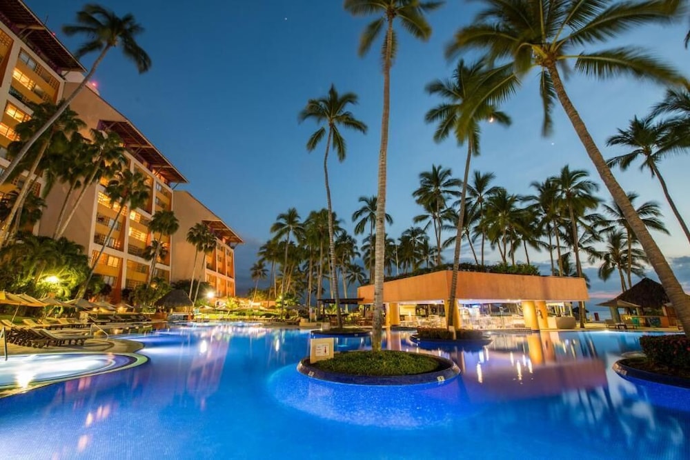 Hotel Club Regina Puerto Vallarta Managed By Accor