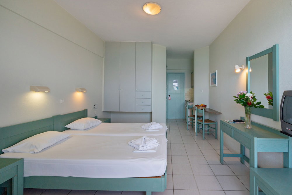 dal travel Ostria Studios