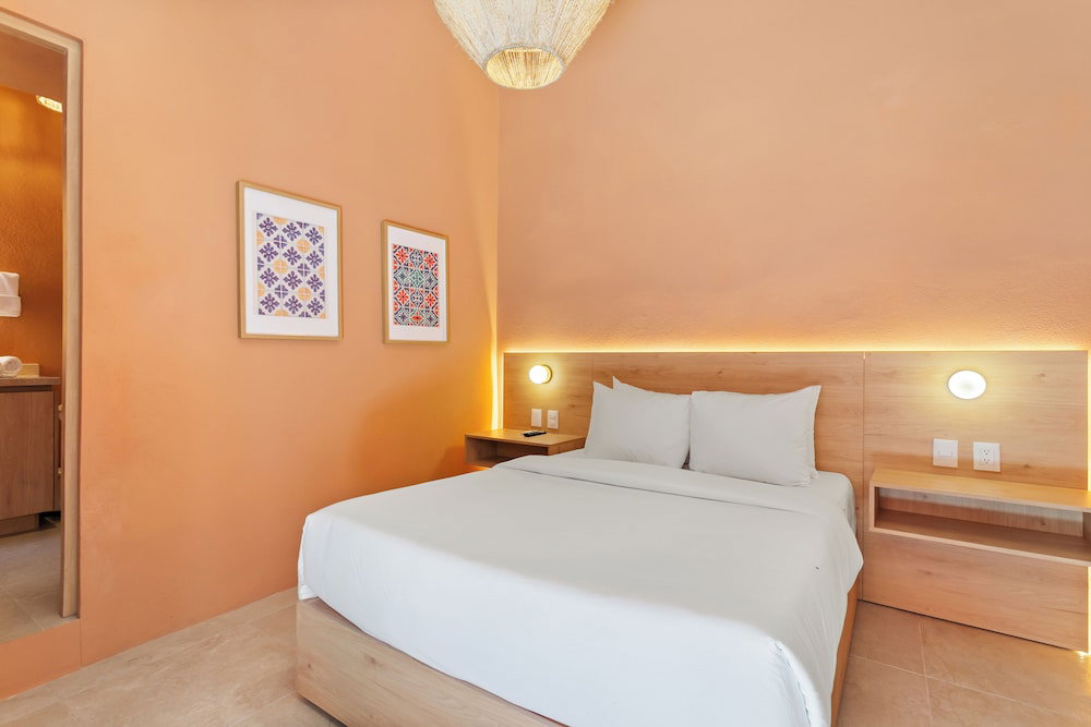 Hotel Luis Pasteur By Homirent