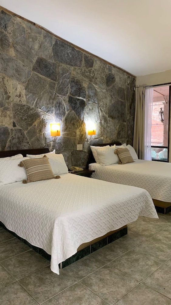Hotel Hotel El Rancho