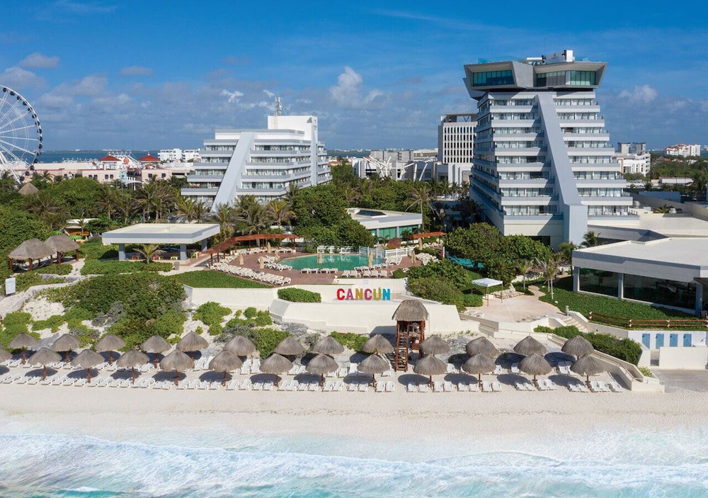 Hotel Park Royal Beach Cancun - All Inclusive